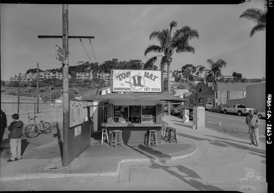 HABS Photograph of Top Hat Hot Dog Stand, Ventura, CA.